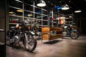 Royal Enfield Showroom and Service Near you Bullmenn motors